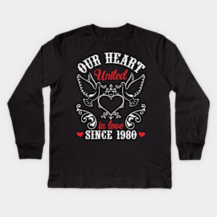 Our Heart United In Love Since 1980 Happy Wedding Married Anniversary 40 Years Husband Wife Kids Long Sleeve T-Shirt